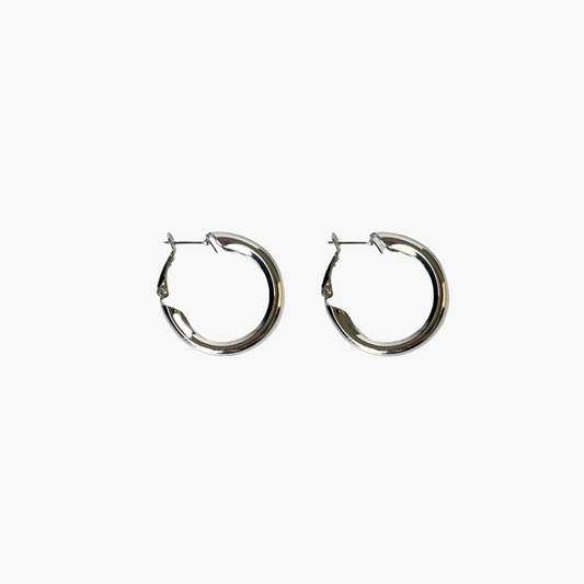 ora earrings | silver